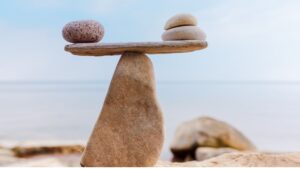 Des rochers formant une structure en équilibre